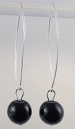 Boucles d'oreilles pendante en argent 925 avec perles de verre de murano Bonie noire – Image 3
