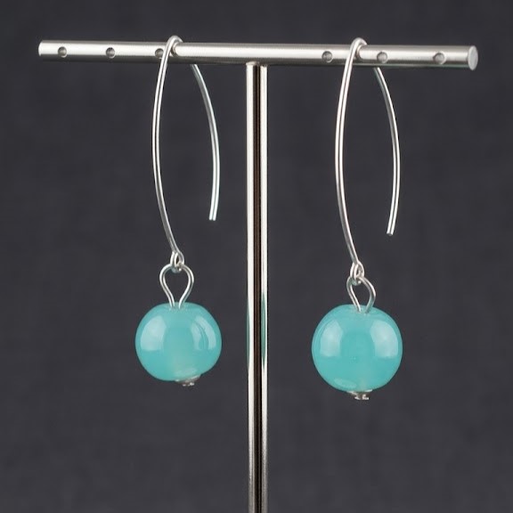 Boucles d'Oreilles Crochet en Argent 925 et Perles de Murano - Vert Menthe Givré Bea – Image 2