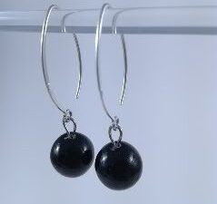 boucles oreilles perle de verre noire murano