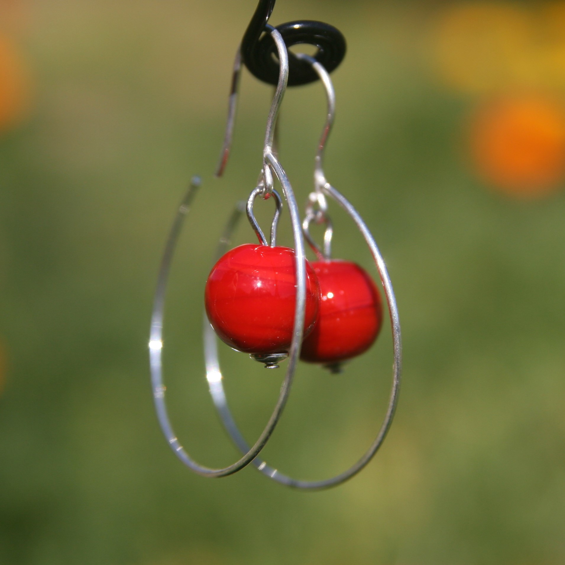 boucles oreilles creole verre rouge Pushi