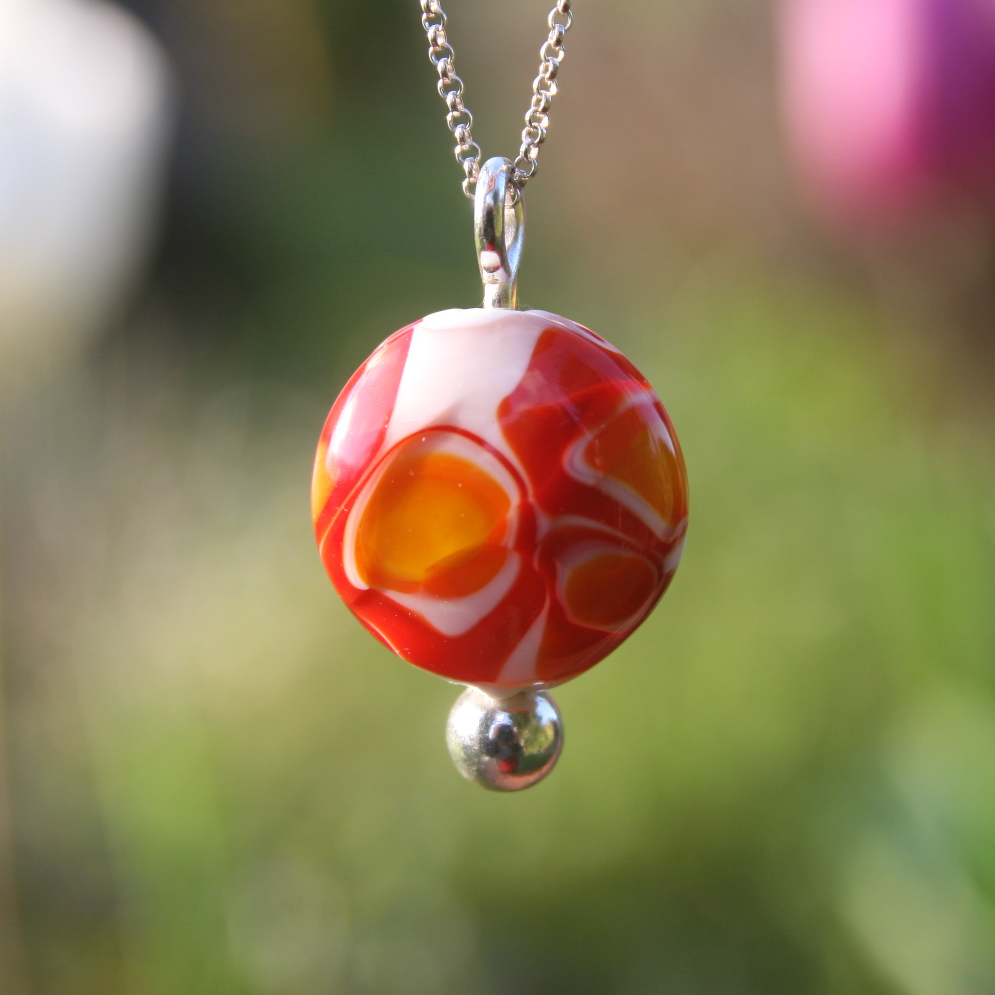 Bijou pendentif perle de verre de murano coloris rouge et orange Adelys – Image 3