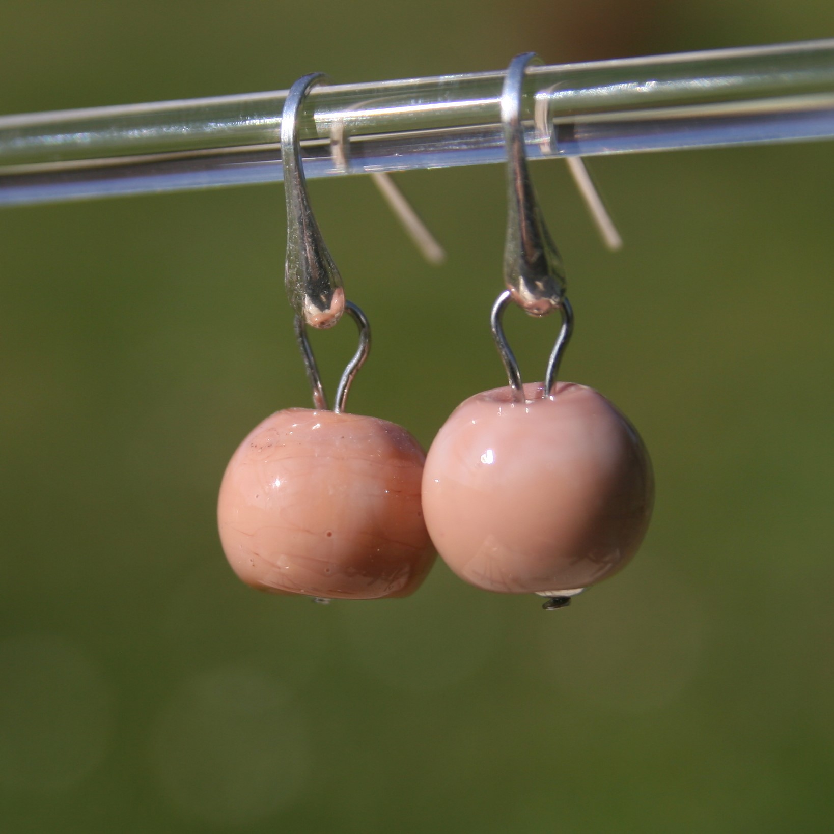 Boucles d'oreilles goutte en argent 925 avec perles de verre de Murano Bella nude chair