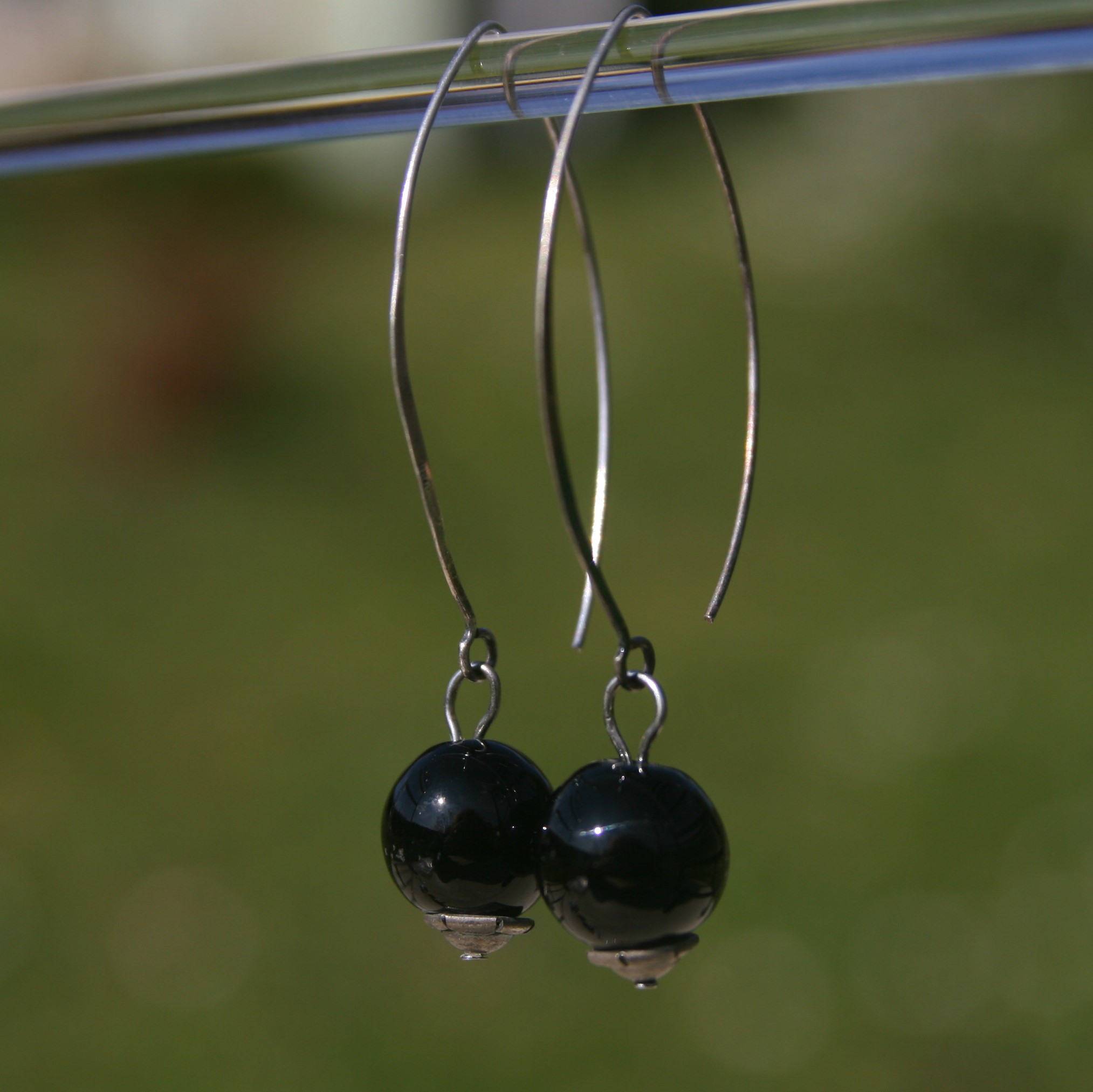 Boucles d'oreilles pendante en argent 925 avec perles de verre de murano Bonie noire