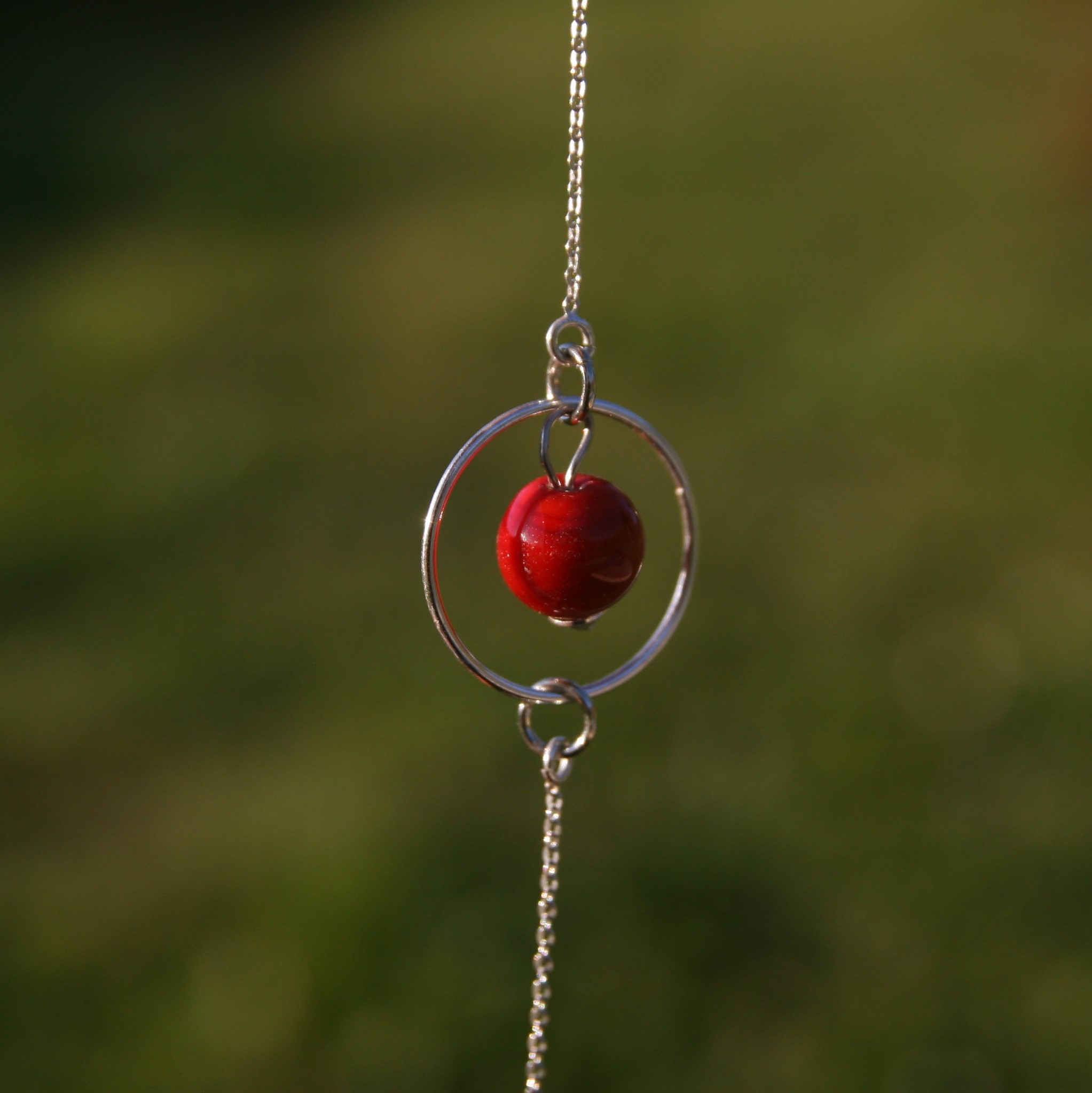 bracelet simple anneau argent 925 avec 1 perle verre Murano rouge