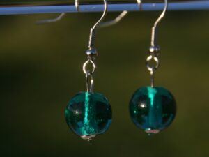 Boucles d'oreilles en acier inoxydable avec perles de verre de Murano Deborah vert emeraude transparent