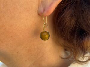 Pushi boucle oreille plaqué or perle en verre Murano tendance bohemian chic Pushi boucle oreille plaqué or perle en verre Murano tendance bohemian chic
