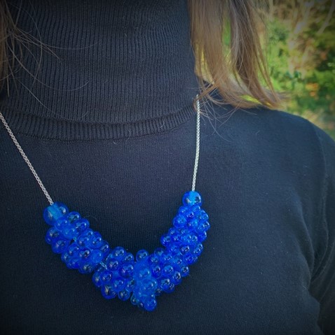 Pushi collier perles de verre de turquoise à bulles