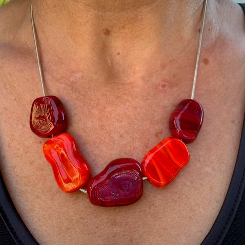 Pushi collier perles verre orange et rouge murano lauragais