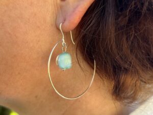 Pushi créole argent perle en verre Murano transparente bleu clair