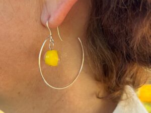 Créole argent perle en verre Murano transparente jaune vif