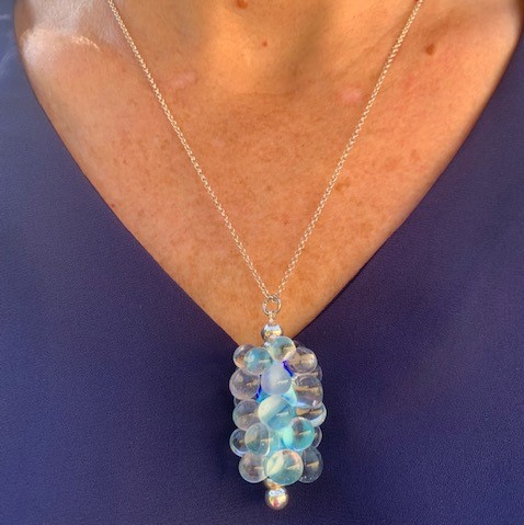 Pushi sautoir perle bleu bulles de verre artisanales
