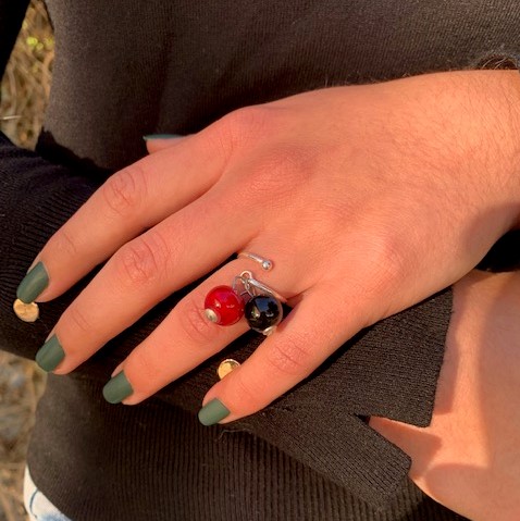 bague argent deux perles de verre noir rouge