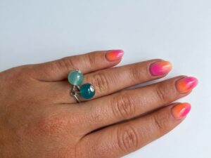 bague-reglable-argent-perles-murano-vertes-artisanales-pushi