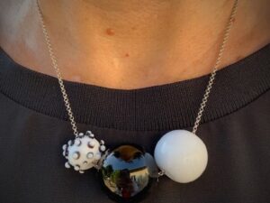 bijou cadeau femme noir et blanc