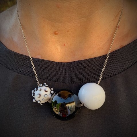 bijou cadeau femme noir et blanc