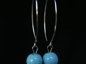boucles oreilles longue en argent perle de verre turquoise clair