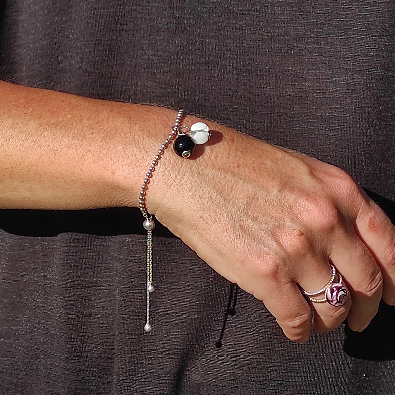 Pushi bracelet reglable chaine argent 925 perle noire et blanche