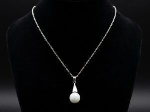 Collier bélière en argent 925 avec perle en verre de Murano coloris blanc