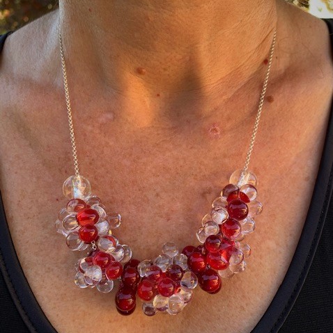 collier bulles de verre rouge et transparent Murano