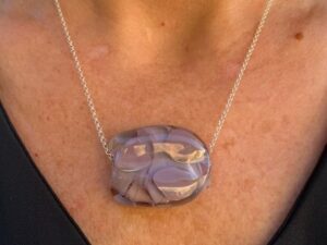 pushi collier violet verre de venise pushi collier violet verre de venise